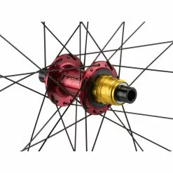 Tune Crosser Alu Disc Endurance Center Lock 28" Laufradsatz 28 Tune Crosser Alu Disc Endurance Center Lock 28" Laufradsatz -Angebote Mavic Store 374082