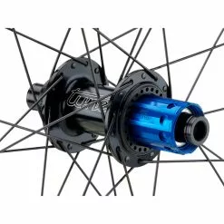 Tune TSR22 Disc Center Lock 28" Laufradsatz Modell 2021 -Angebote Mavic Store 388791