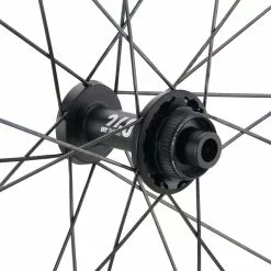Dt-swiss ERC 1400 DICUT 35 Carbon Disc Center Lock 28" Laufradsatz 9 Dt-swiss ERC 1400 DICUT 35 Carbon Disc Center Lock 28" Laufradsatz -Angebote Mavic Store 448127